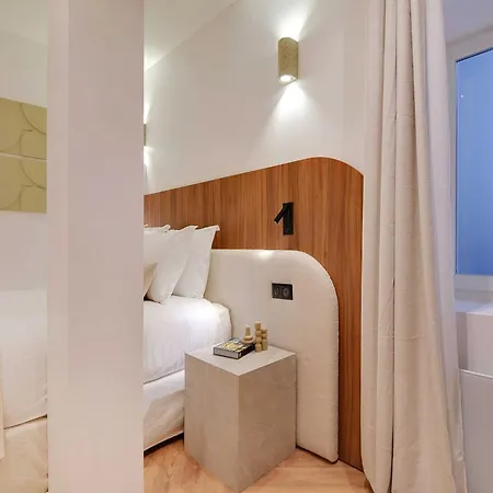 Luxury In The Heart Or Paris-notre Dame Parigi